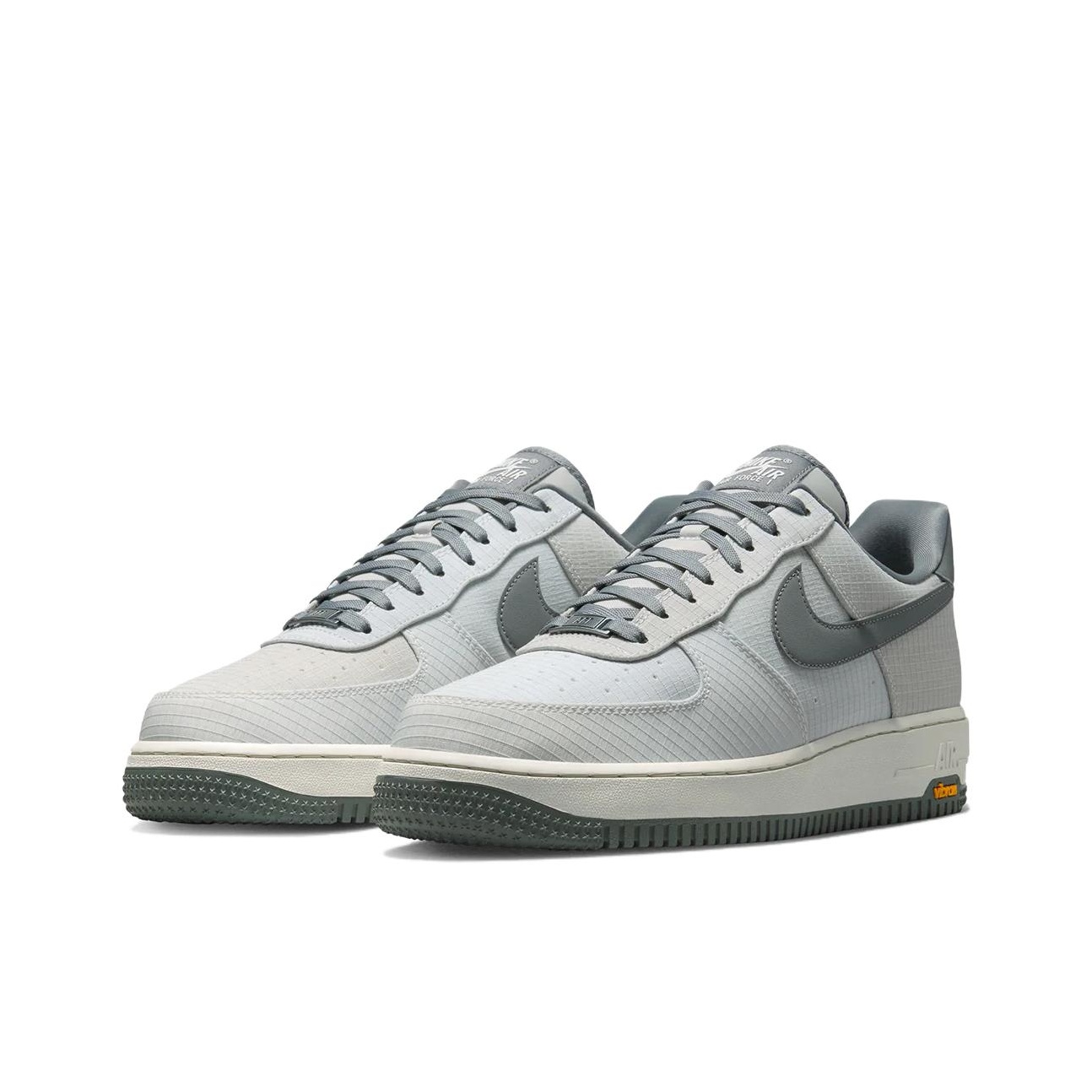 ナイキ エアフォース1 ロートップ スケートボードシューズ  - Nike Shoes Air Force 1 のレビューと価格